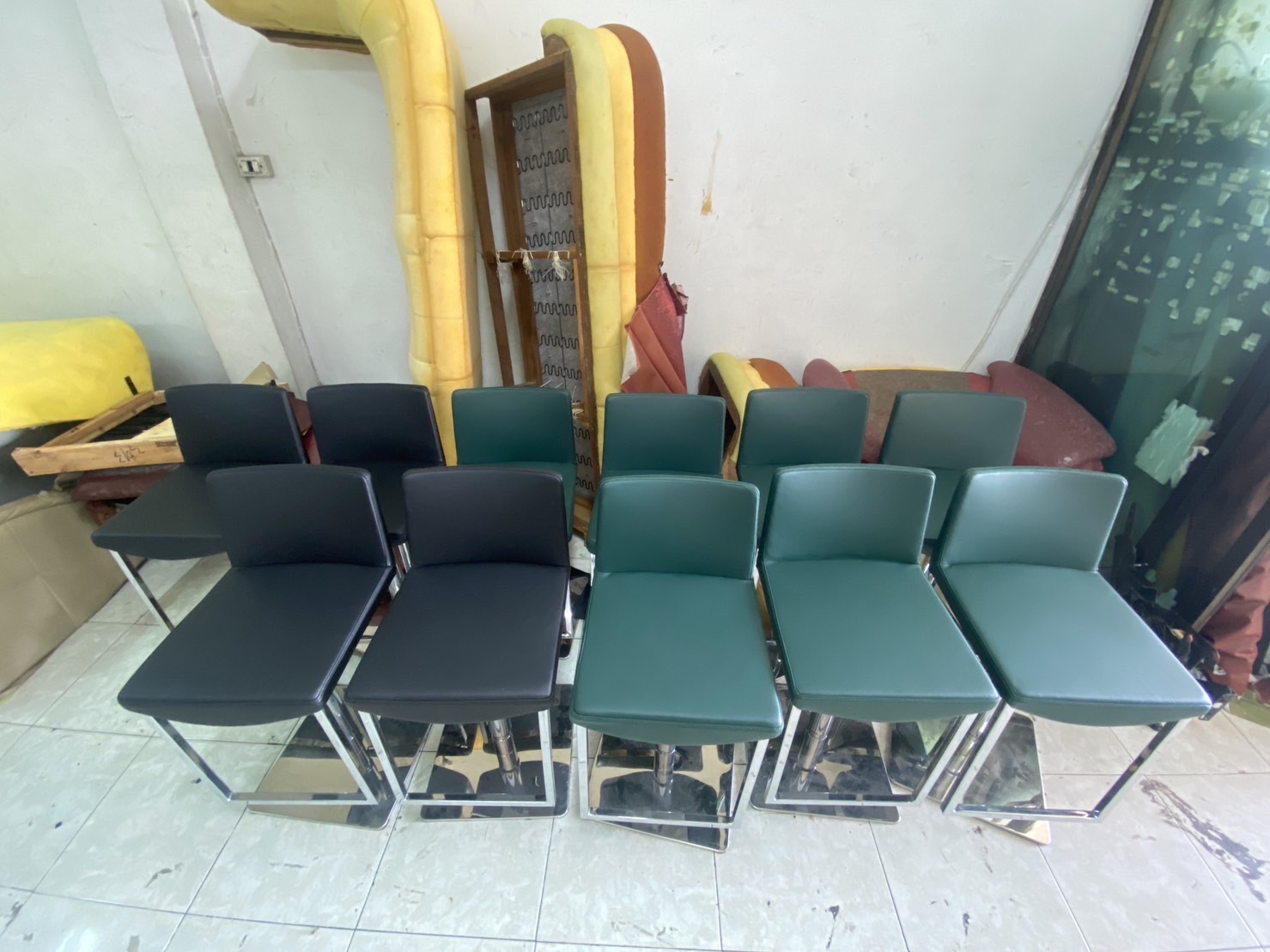 37 - https://เปลี่ยนหนังเปลี่ยนผ้าโซฟา.com | รับซ่อมโซฟา เต็งหนึ่งเฟอร์นิเจอร์ รับซ่อมโซฟา รับเปลี่ยนหนังโซฟา รับเปลี่ยนผ้าโซฟาทุกชนิดทุกรูปแบบ รับซ่อมโซฟาหลุยส์ รับเปลี่ยนผ้าโซฟาหลุยส์ เก้าอี้หลุยส์ เก้าอี้หนังเทียม หนังแท้ ทุกชนิดทุกรูปแบบ