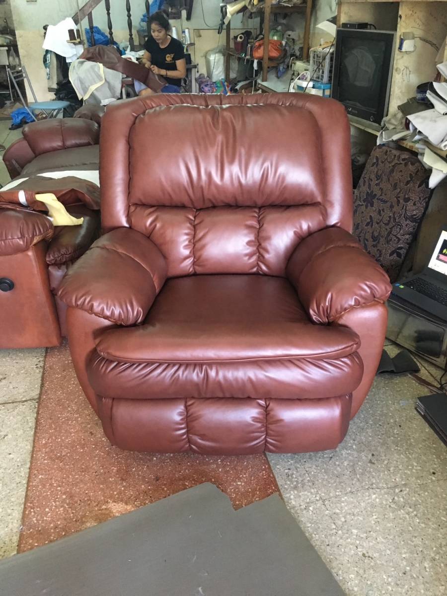 44 - https://เปลี่ยนหนังเปลี่ยนผ้าโซฟา.com | รับซ่อมโซฟา เต็งหนึ่งเฟอร์นิเจอร์ รับซ่อมโซฟา รับเปลี่ยนหนังโซฟา รับเปลี่ยนผ้าโซฟาทุกชนิดทุกรูปแบบ รับซ่อมโซฟาหลุยส์ รับเปลี่ยนผ้าโซฟาหลุยส์ เก้าอี้หลุยส์ เก้าอี้หนังเทียม หนังแท้ ทุกชนิดทุกรูปแบบ